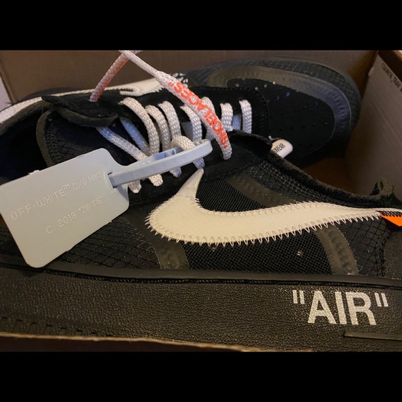 OFF-White Air Force 1 Black/White Size 8.5 - Picture 5 of 8
